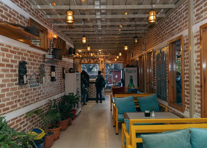 酒店 Bardali Restro And Residency